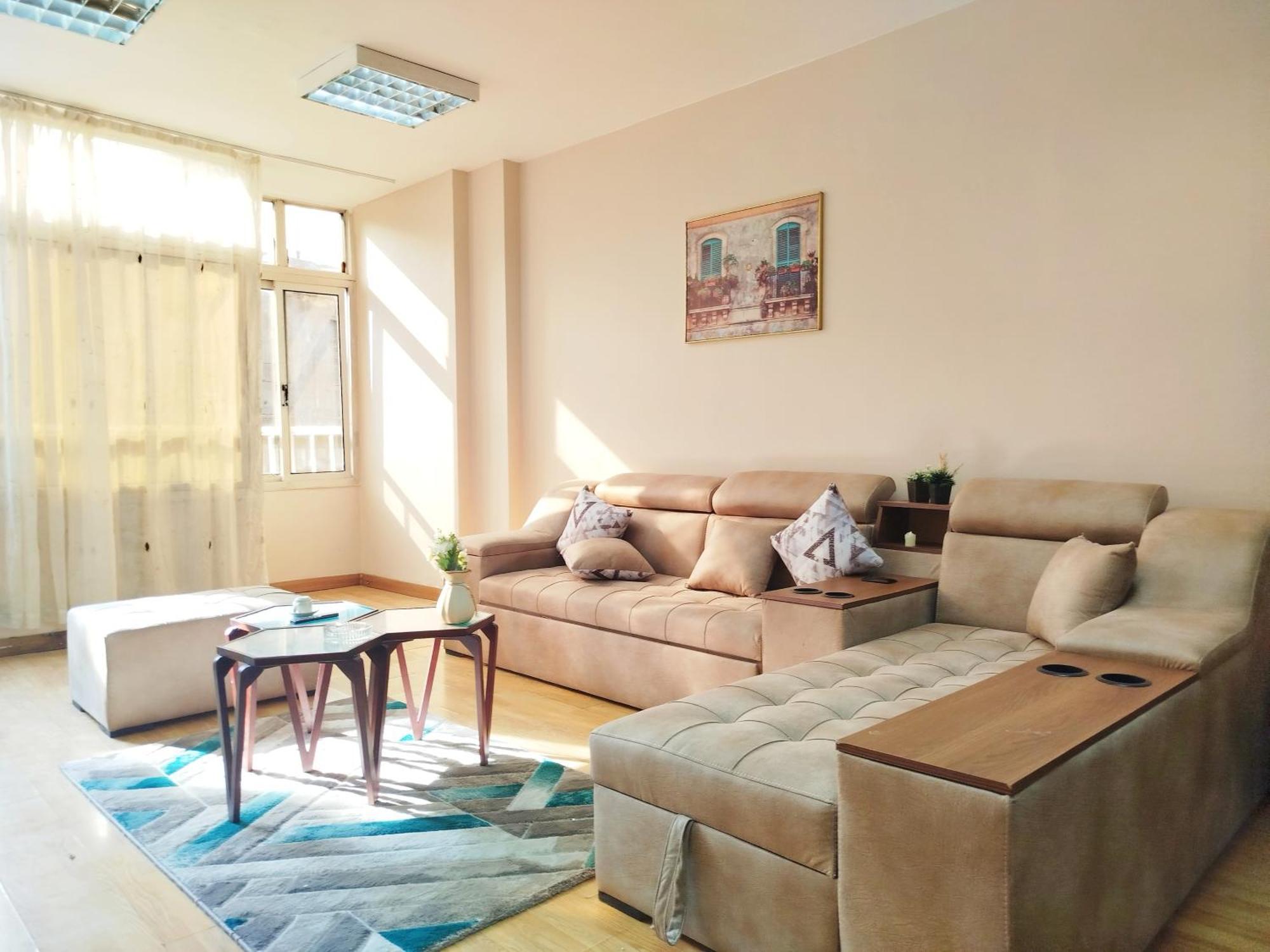 Garden City Apartment In Downtown Кайро Екстериор снимка